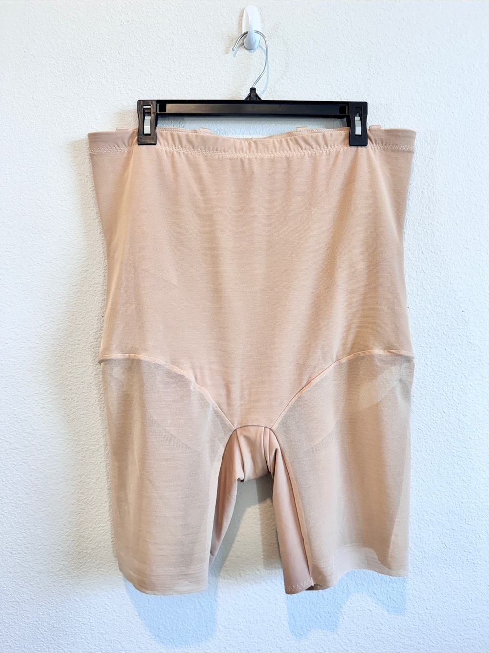 New without tags Honeylove SuperPower Mid Shorts / All Over Sculpt shapewear in